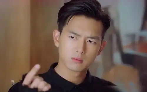  张一山杨紫关系很微妙,最后混成了铁哥们,但是两人将谈一次恋爱