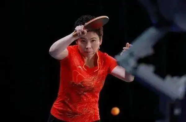  国乒又一劲敌出现,年仅12岁亮相职业赛场,身高1米62超伊藤美诚