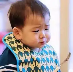  表情包男孩宋民国长大了,看了照片后,网友只想说两个字