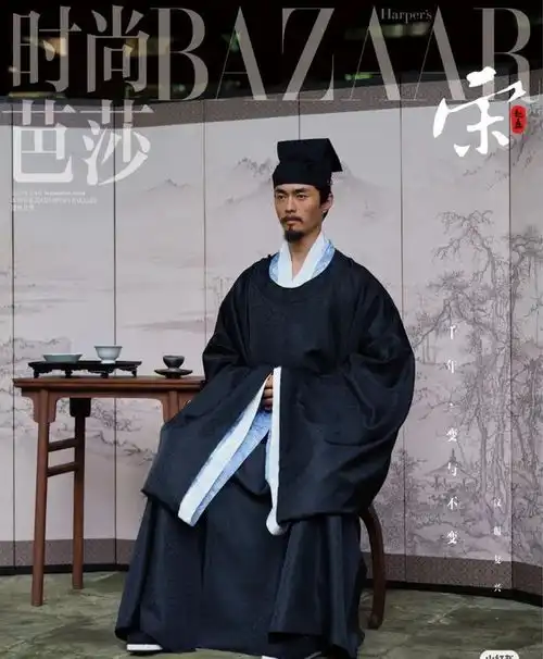  观察汉服多次登上西方时尚杂志来看汉服在时尚杂志上的发展
