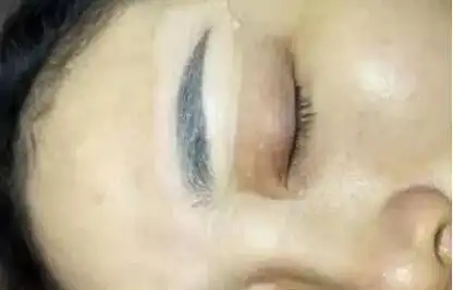  纹绣师如何淡化纹眉之后的过黑的尴尬期