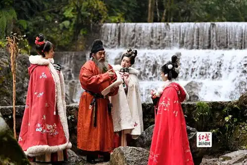  美丽不冻人汉服同袍游览冬日西岭雪山