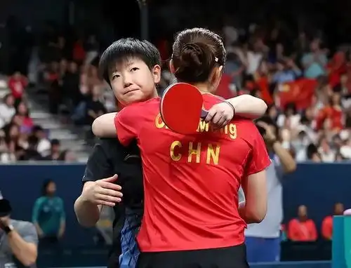  越吵越凶邓亚萍谈国乒饭圈文化,网友却不买账,评论区直接疯狂
