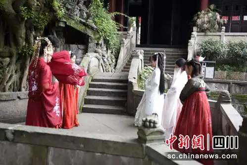  四川叙永汉服巡游迎端午