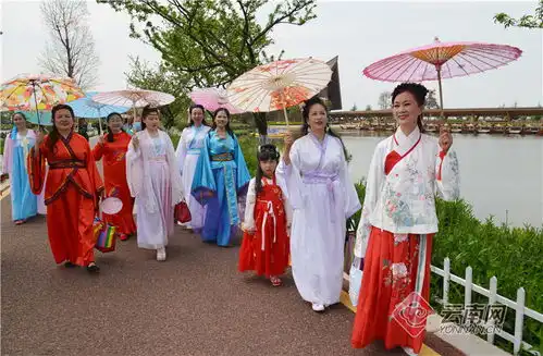  昆明晋宁古滇大码头上演汉服秀