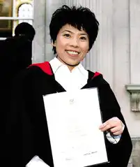  三八节聚焦体坛巾帼邓亚萍当官杨希亿万身家