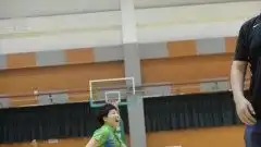  篮球17年姚明携邓亚萍出席残疾人健身推广现场教学投篮又现经典表情包了专题