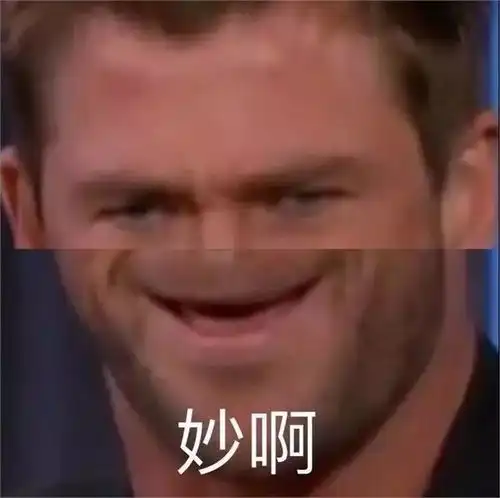  男孩子在宿舍一起看电影,这都是真感情