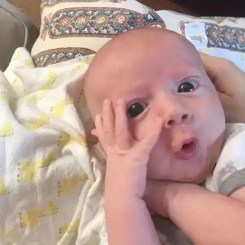  表情出生自带表情包的baby,有点辣眼睛母婴频道手机搜狐表情