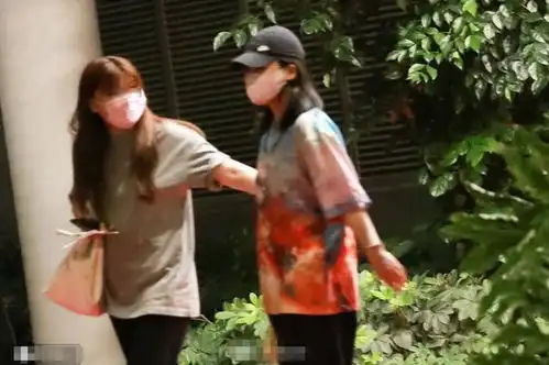  金马奖影后马思纯现身精神病医院,看到医生表情,情况不容乐观