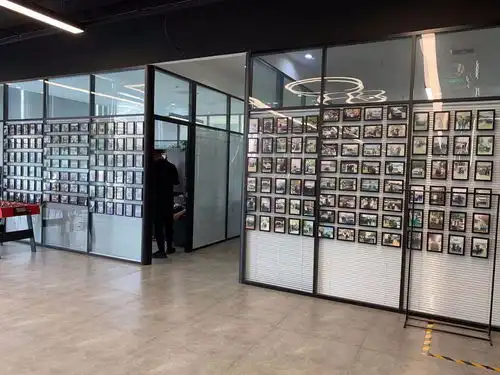  劳斯莱斯库里南店内现车可按揭包预