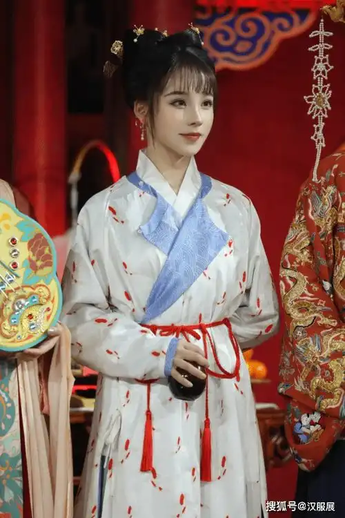  天天兄弟全员穿汉服上热搜,国风style你最pick谁