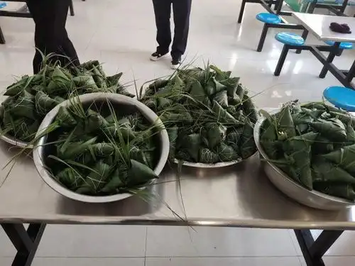  沭图暖阳端午粽情浓爱心家庭包粽子活动纪实