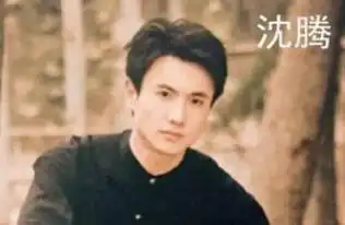  贾玲也是外貌协会中的一员,抱着言承旭的时候,表情说明一切