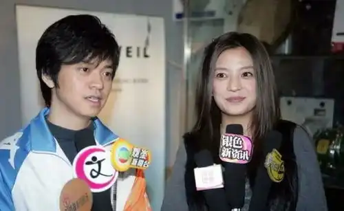  李健表情集锦,粉丝们点开男神要捕获甜蜜了