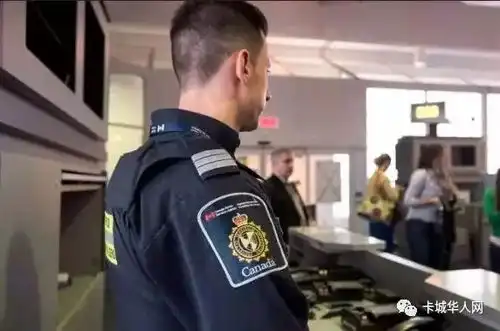  华人回国将被监控或失枫叶卡