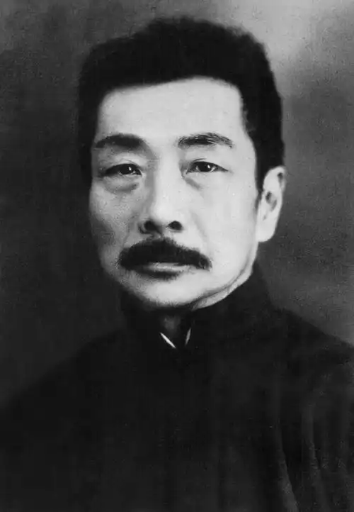  既毒舌又浪漫,这个被当成表情包的男神,你并不了解他