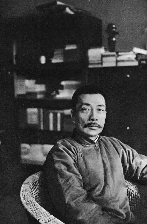  既毒舌又浪漫,这个被当成表情包的男神,你并不了解他