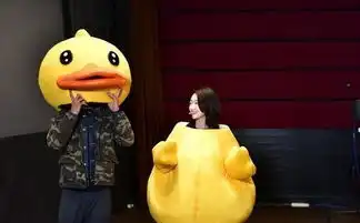  组图马思纯顶高温为鸭子扇风网友调侃其想起了周冬雨