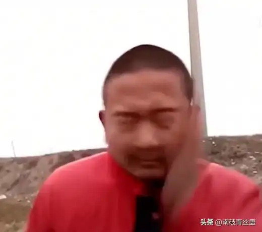  互联网上的小丑,生活中的有钱人,这几位网红装疯卖傻实在无下限